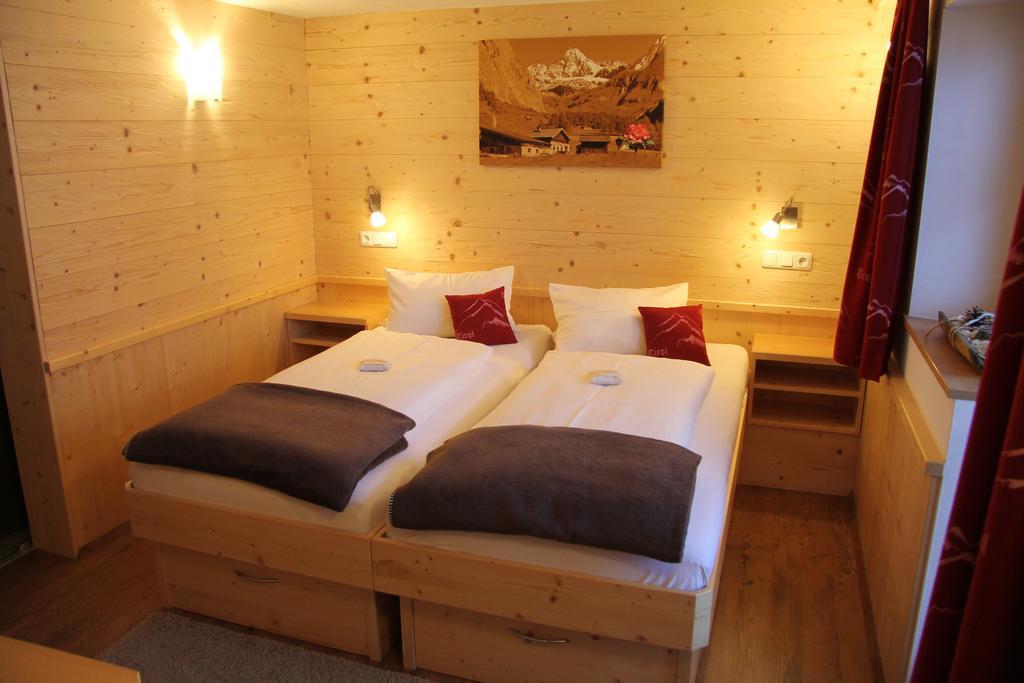 Apartmenthaus Innerkratzerhof Prägraten Extérieur photo